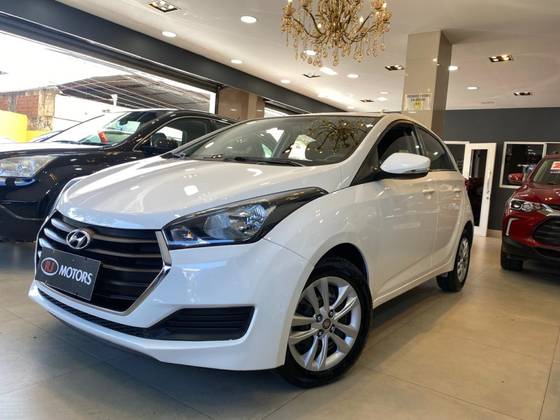HYUNDAI HB20 1.0 COMFORT PLUS 12V FLEX 4P MANUAL